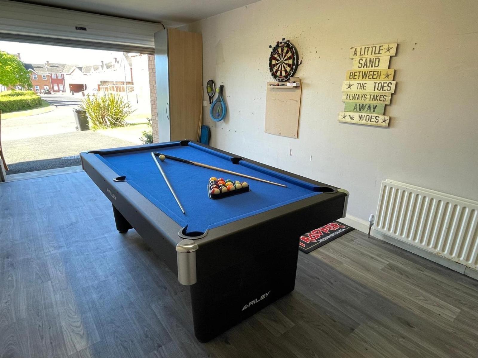Luxury Portrush Holiday Homes - The Green, Portrush Sleeps 12 - 5 Bedrooms Экстерьер фото